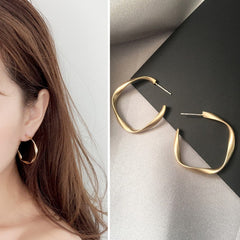 Women Personality Asymmetric Matt Twisted Metal Earrings Girls Charm Accessories Popular Party Jewelry Ear Studs