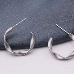 Women Personality Asymmetric Matt Twisted Metal Earrings Girls Charm Accessories Popular Party Jewelry Ear Studs